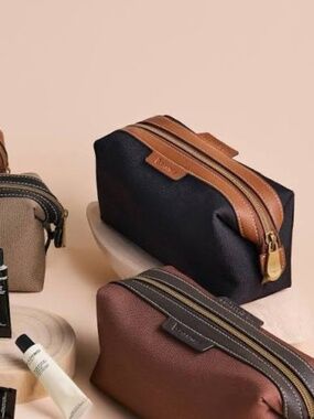 New Qantas and R.M.Williams Toiletry Amenity Kit Bag